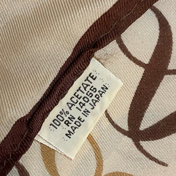 AVON Scarf Kent Logo Signed Square Made in Japan VINTAGE - Picture 3 of 4